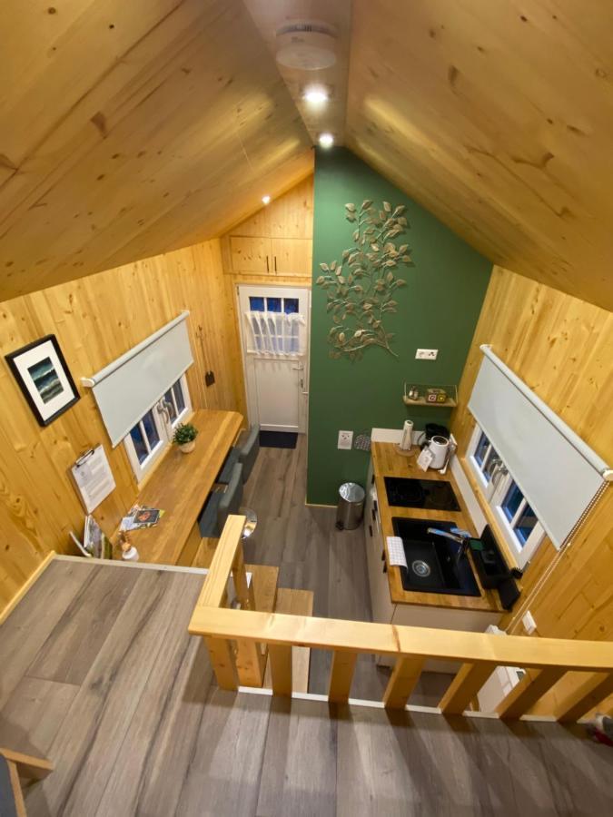 האם Tiny House Ahse Im Pier9 Tiny House Hotel מראה חיצוני תמונה